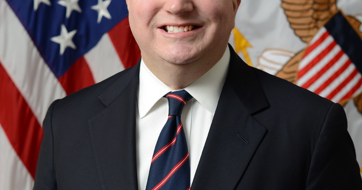 Secretarul adjunct al apărării pentru știință și tehnologie, Joseph Jewell, la Pentagon.