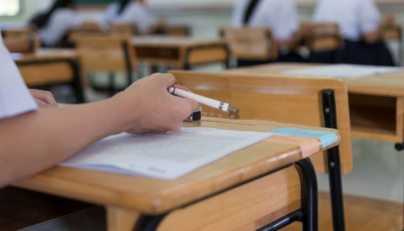 Elevi la examenul de bacalaureat